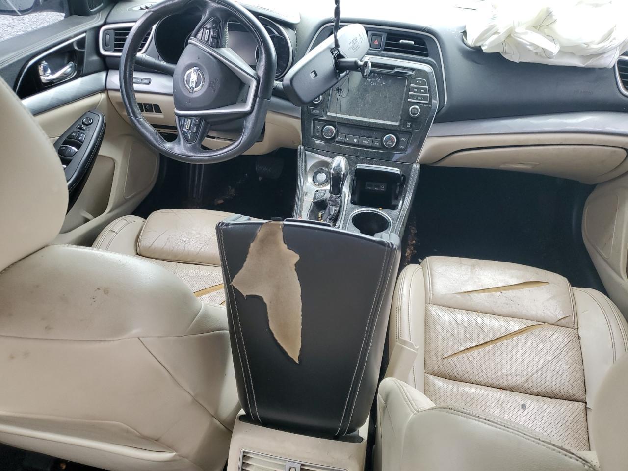 Nissan Maxima 3.5s