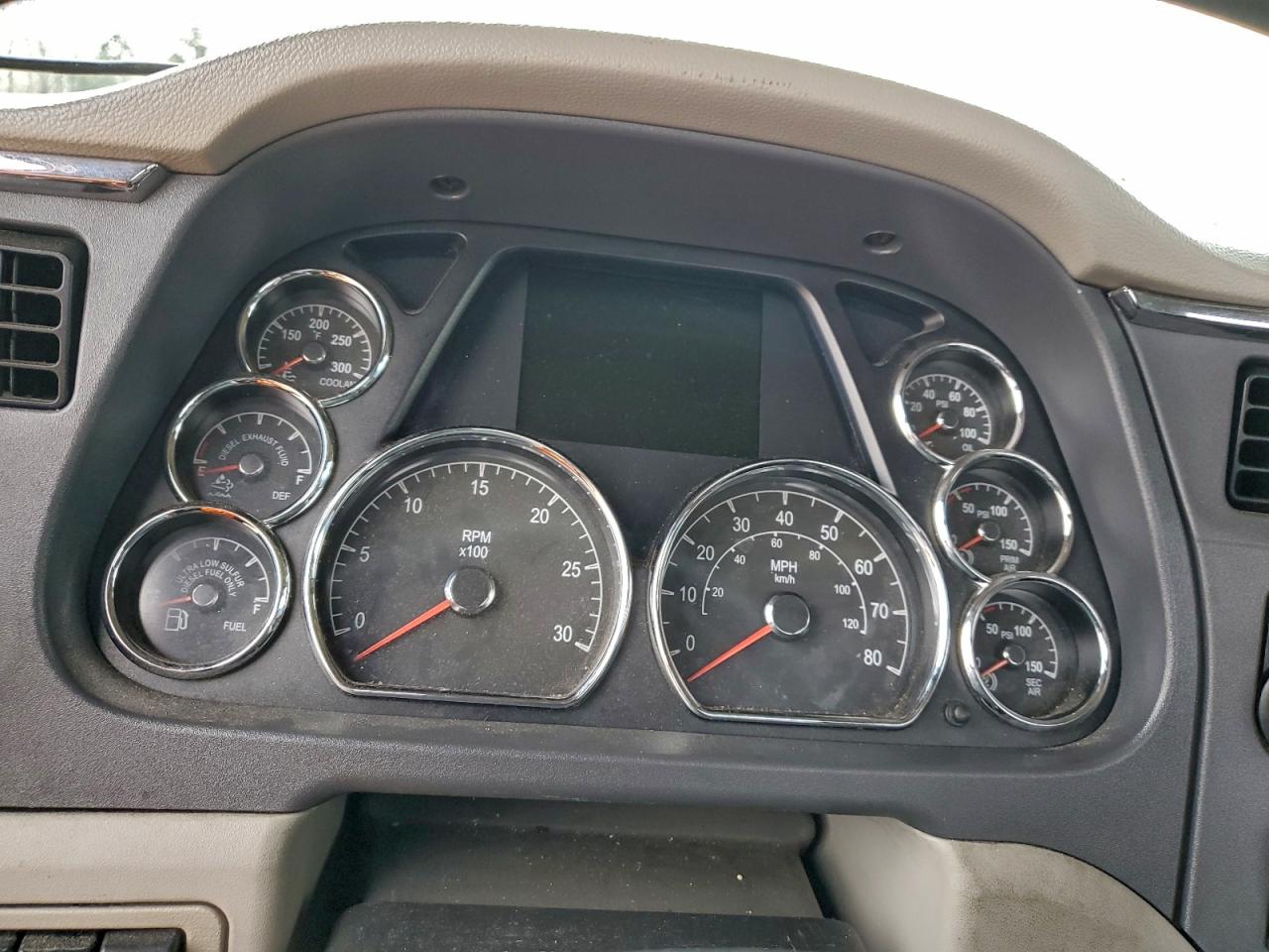 Peterbilt Tractor 579