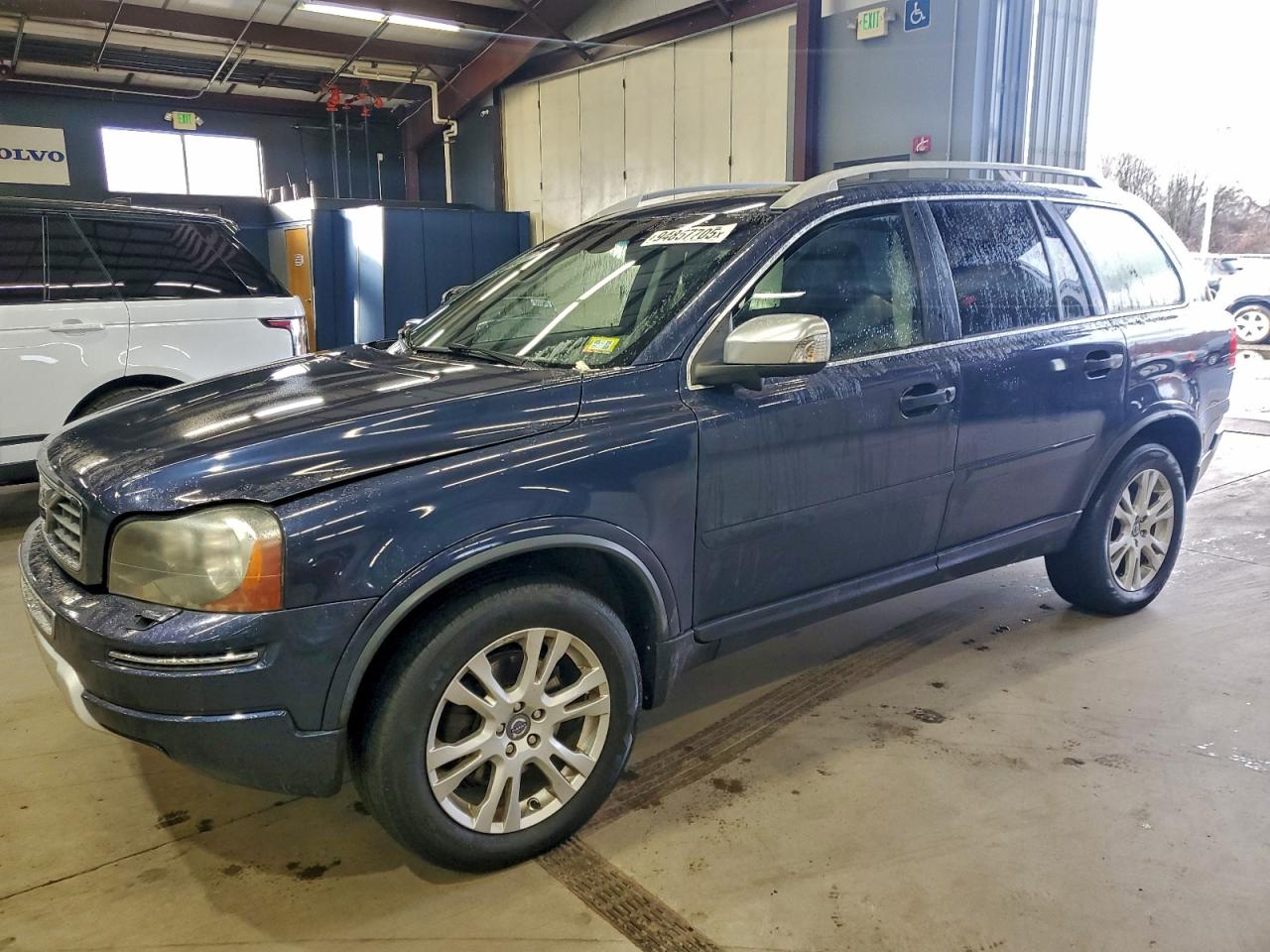 Salvage Volvo XC90 Image