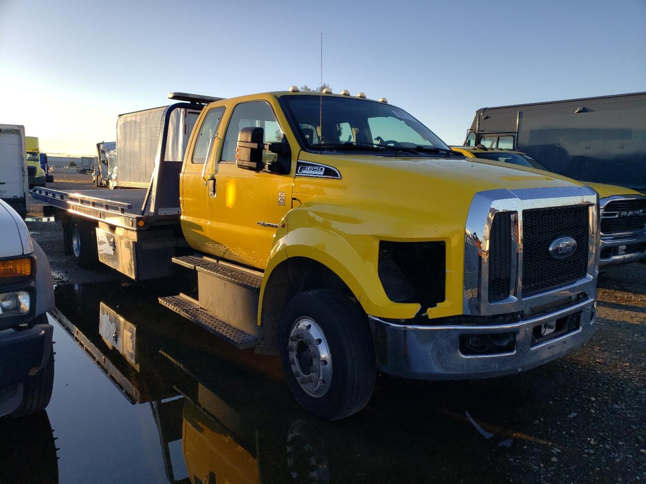 Ford F-650 Super Duty