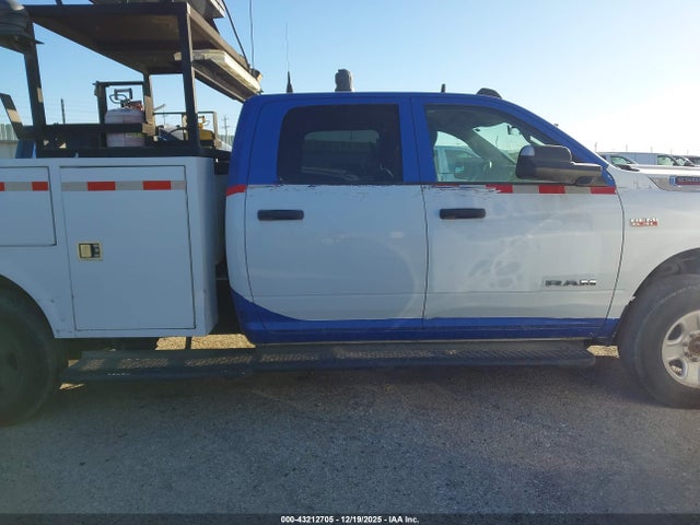 Ram 2500 Tradesman  4x4 8' Box