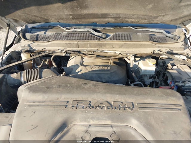 Ram 2500 Tradesman  4x4 8' Box