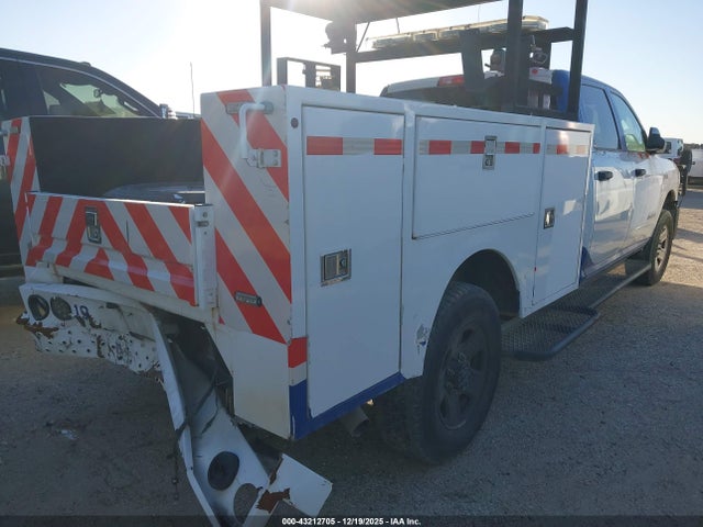 Ram 2500 Tradesman  4x4 8' Box