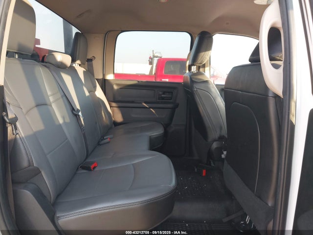 Ram 2500 Tradesman  4x4 8' Box