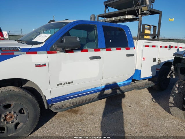 Ram 2500 Tradesman  4x4 8' Box