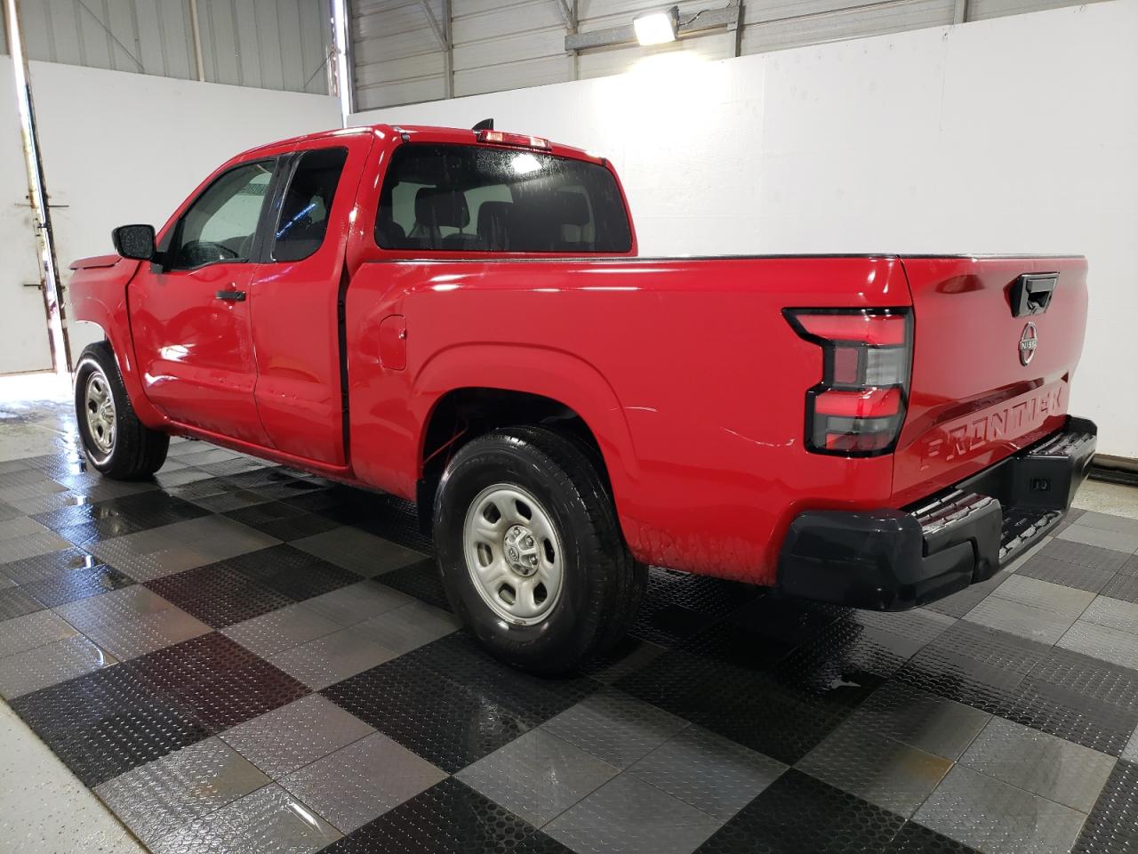 Nissan Frontier Sv