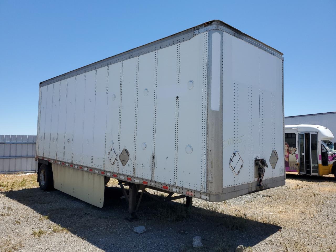 Salvage Wabash Dry Van Tr Image