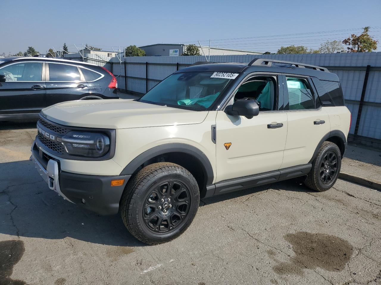Salvage Ford Bronco Image