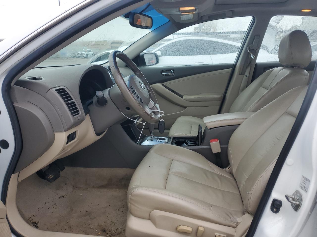 Nissan Altima Base