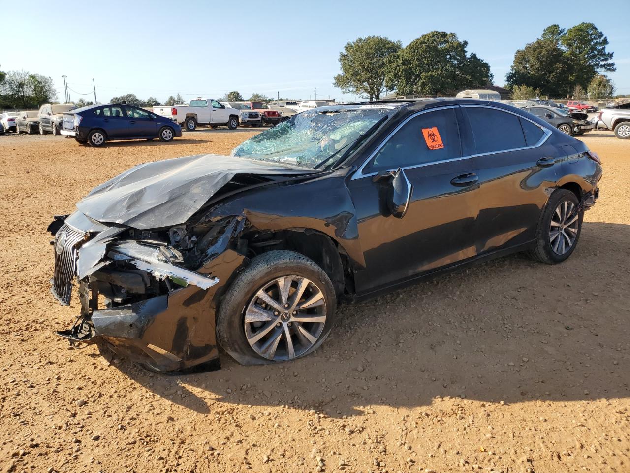 Salvage Lexus Es Image