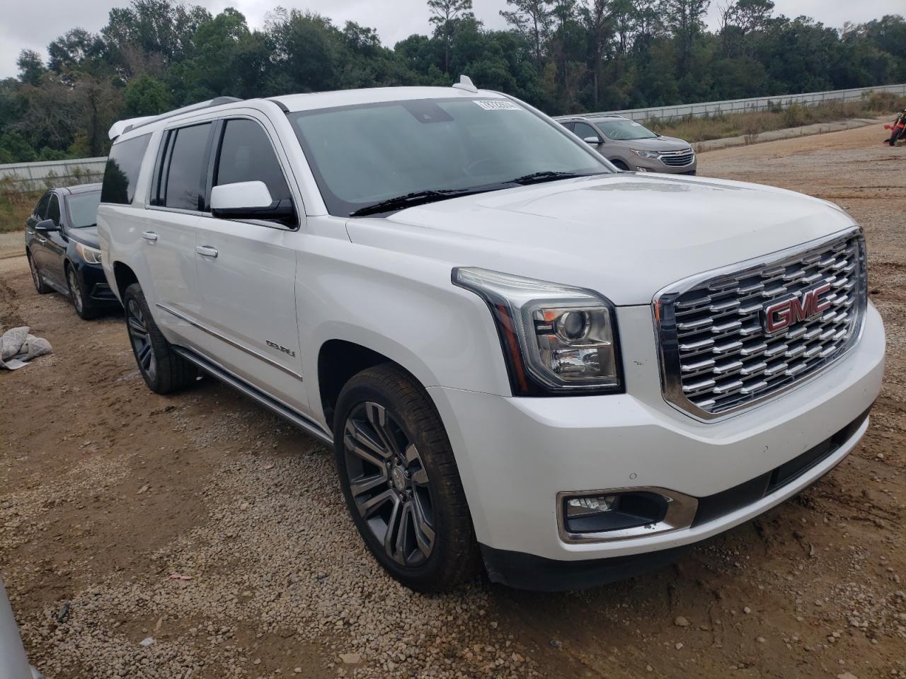 GMC Yukon Denali