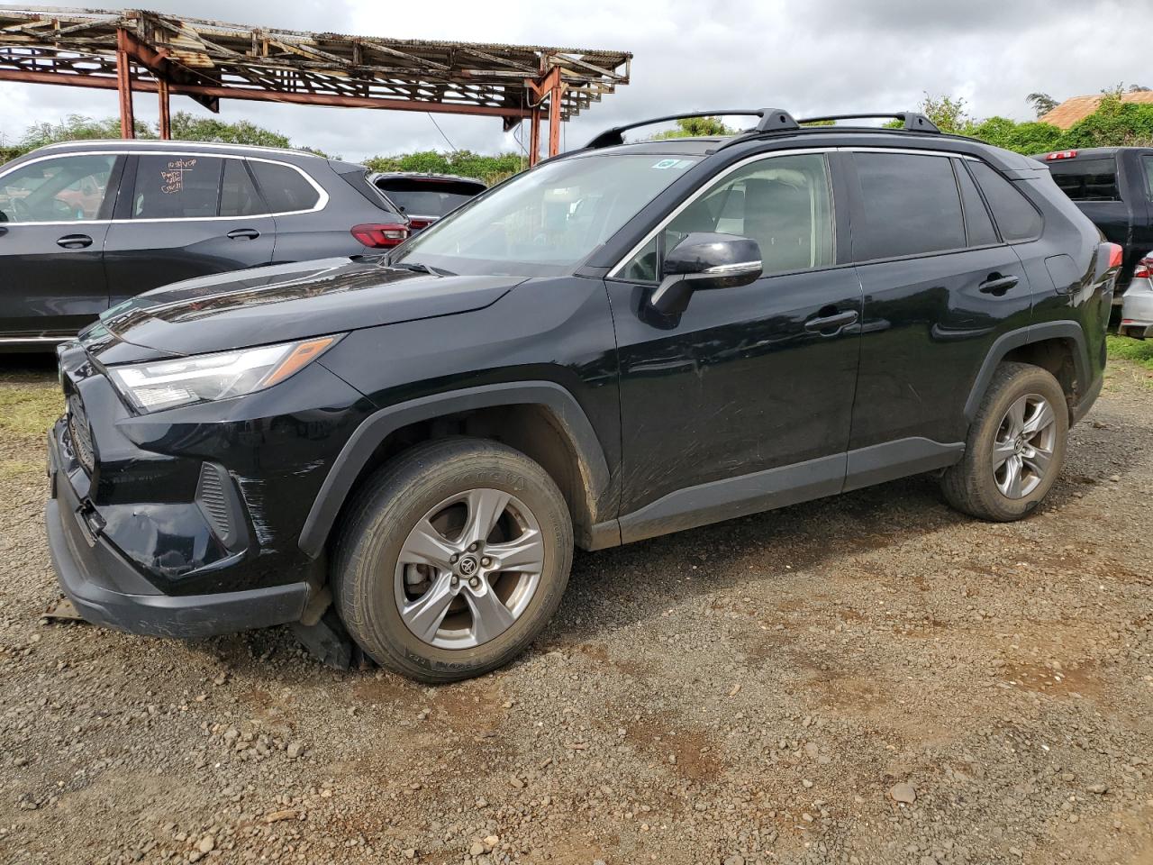 Salvage Toyota RAV4 Image