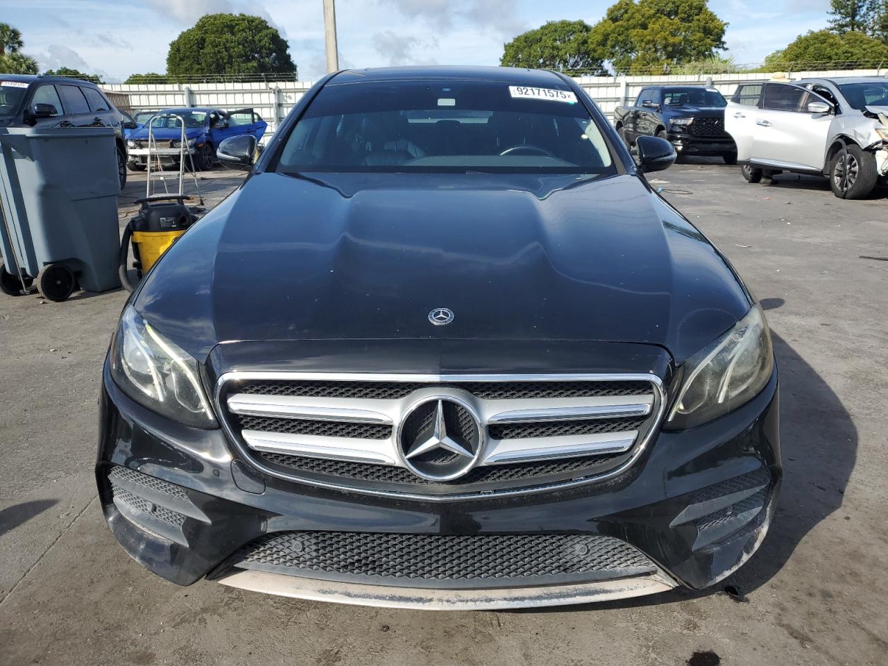 Mercedes-Benz E-Class 300