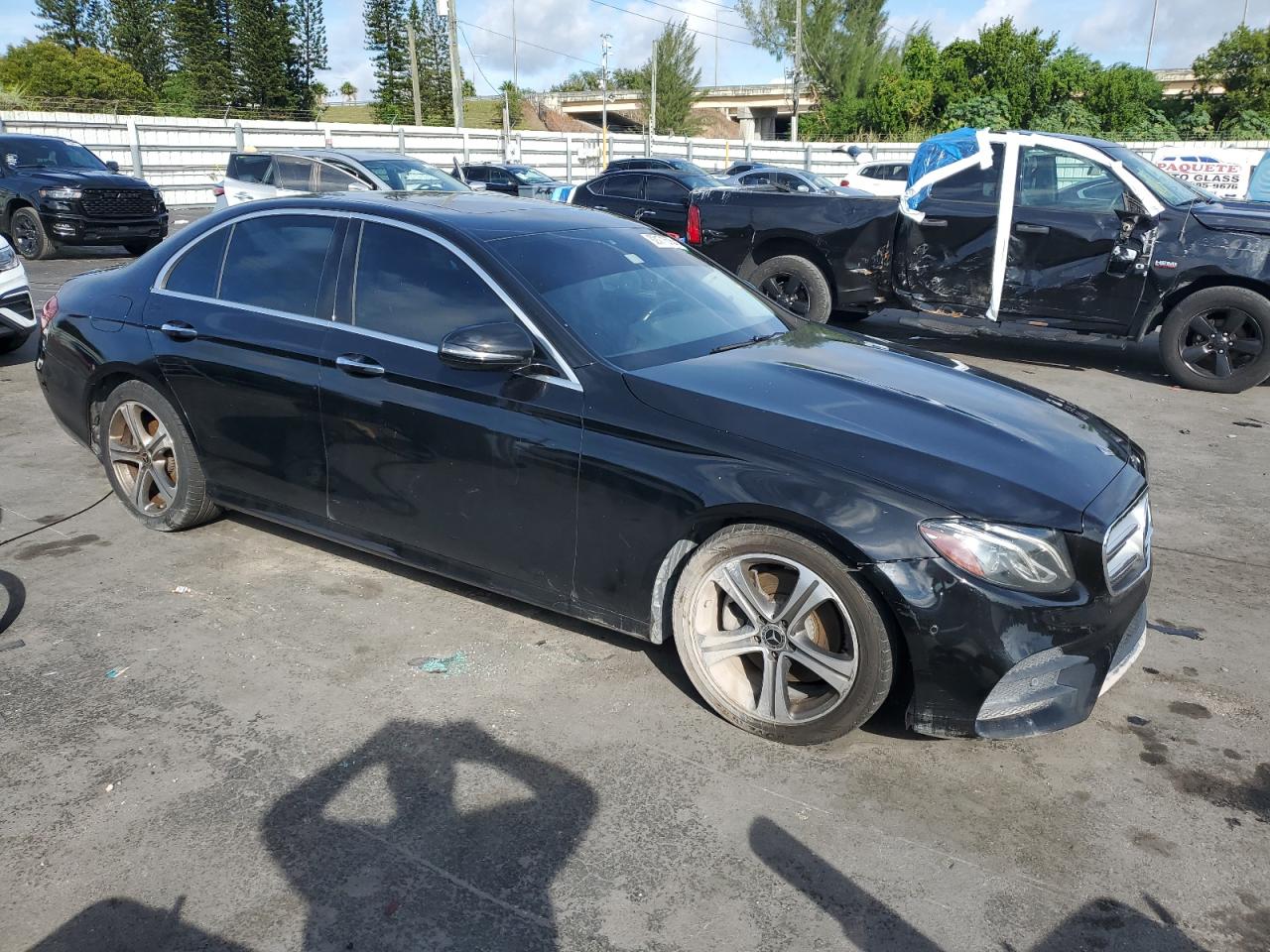 Mercedes-Benz E-Class 300
