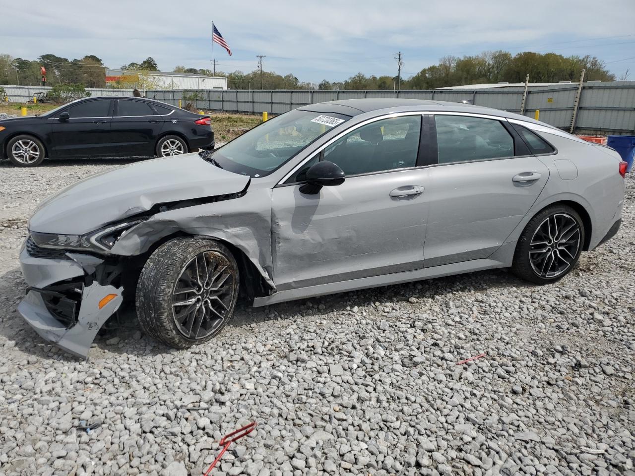 Salvage Kia K5 Image