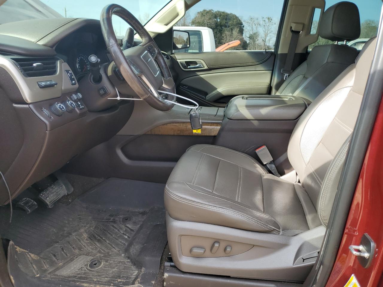 GMC Yukon Denali