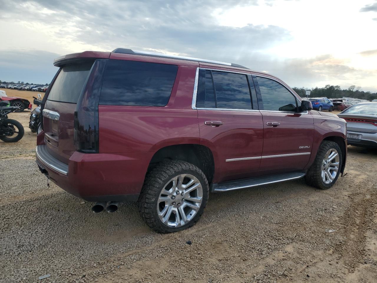 GMC Yukon Denali