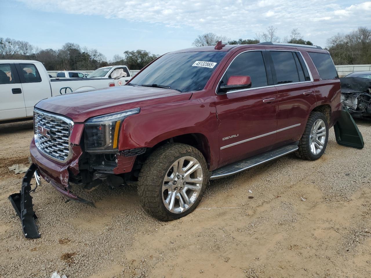 Salvage GMC Yukon Image