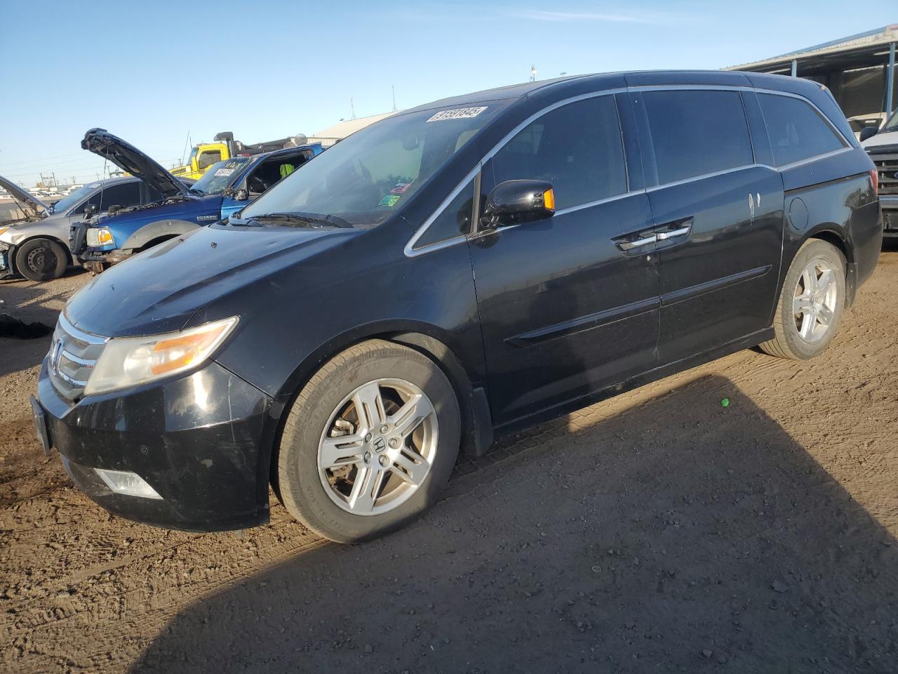 Salvage Honda Odyssey Image