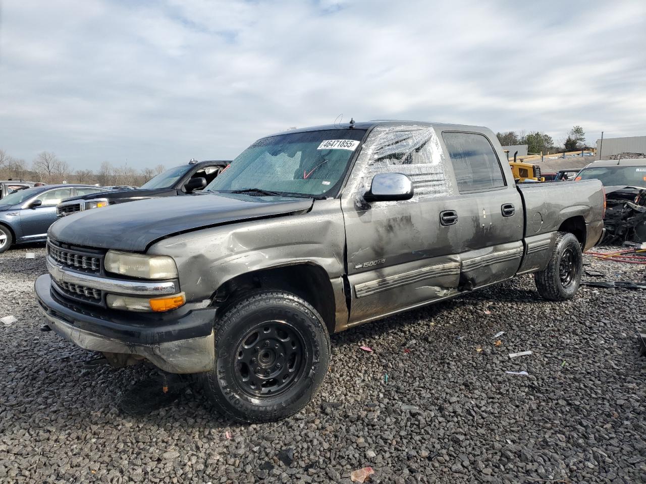 Salvage Chevrolet Silverado Image