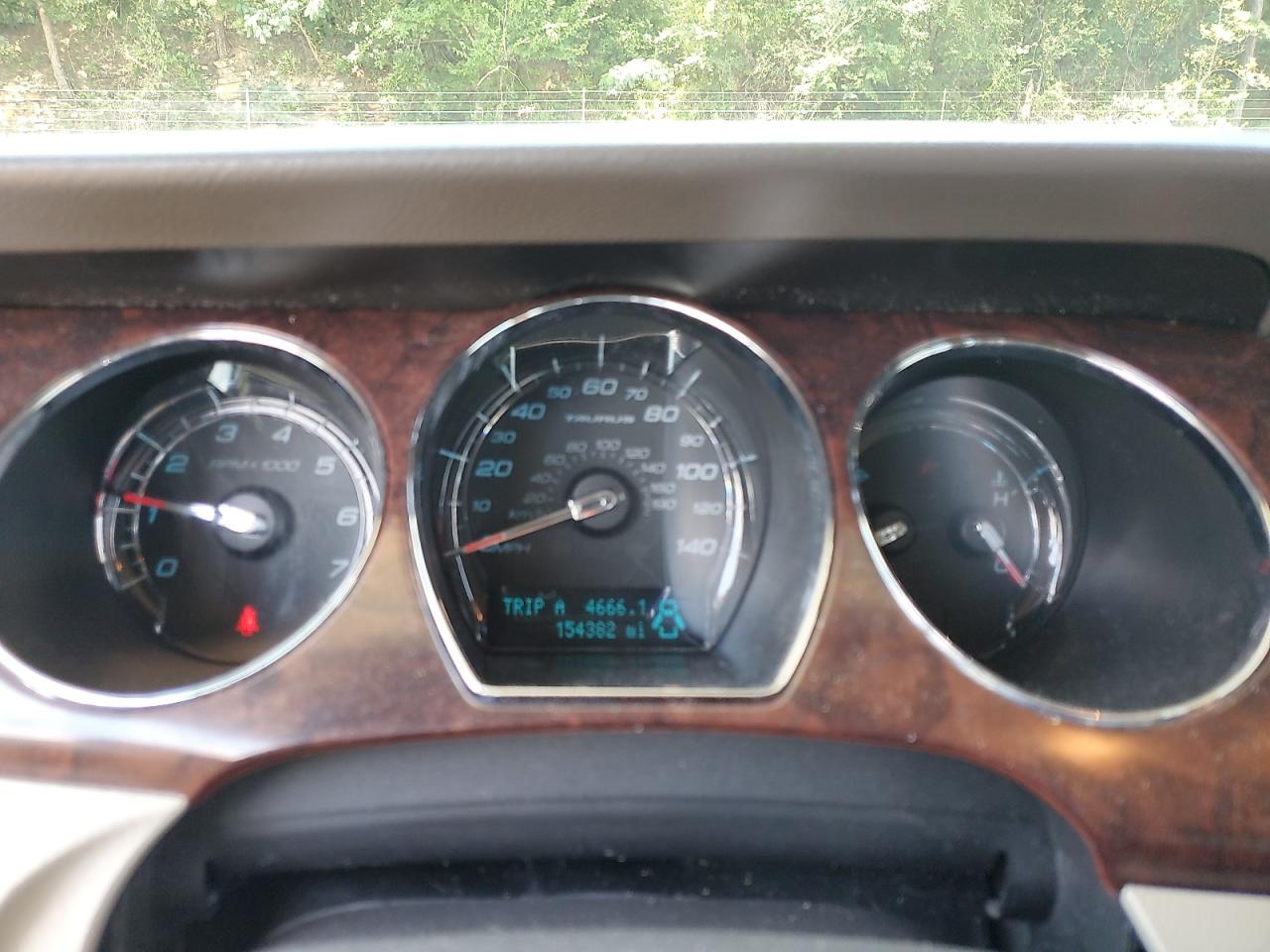 Ford Taurus Sel