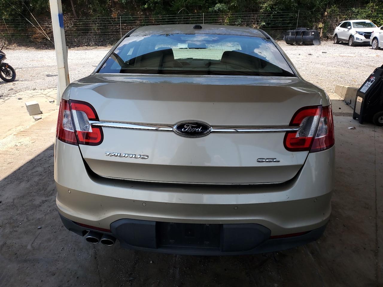 Ford Taurus Sel