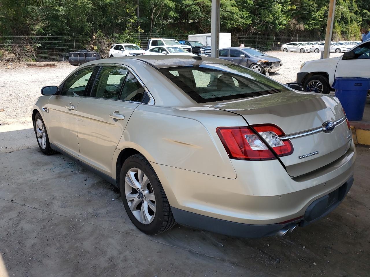 Ford Taurus Sel