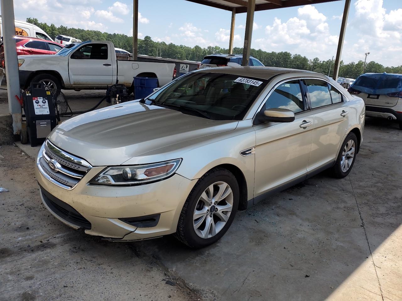 Salvage Ford Taurus Image