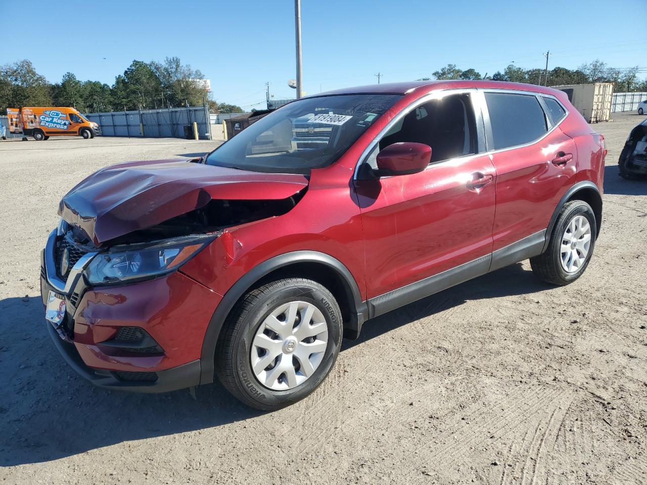 Salvage Nissan Rogue Image