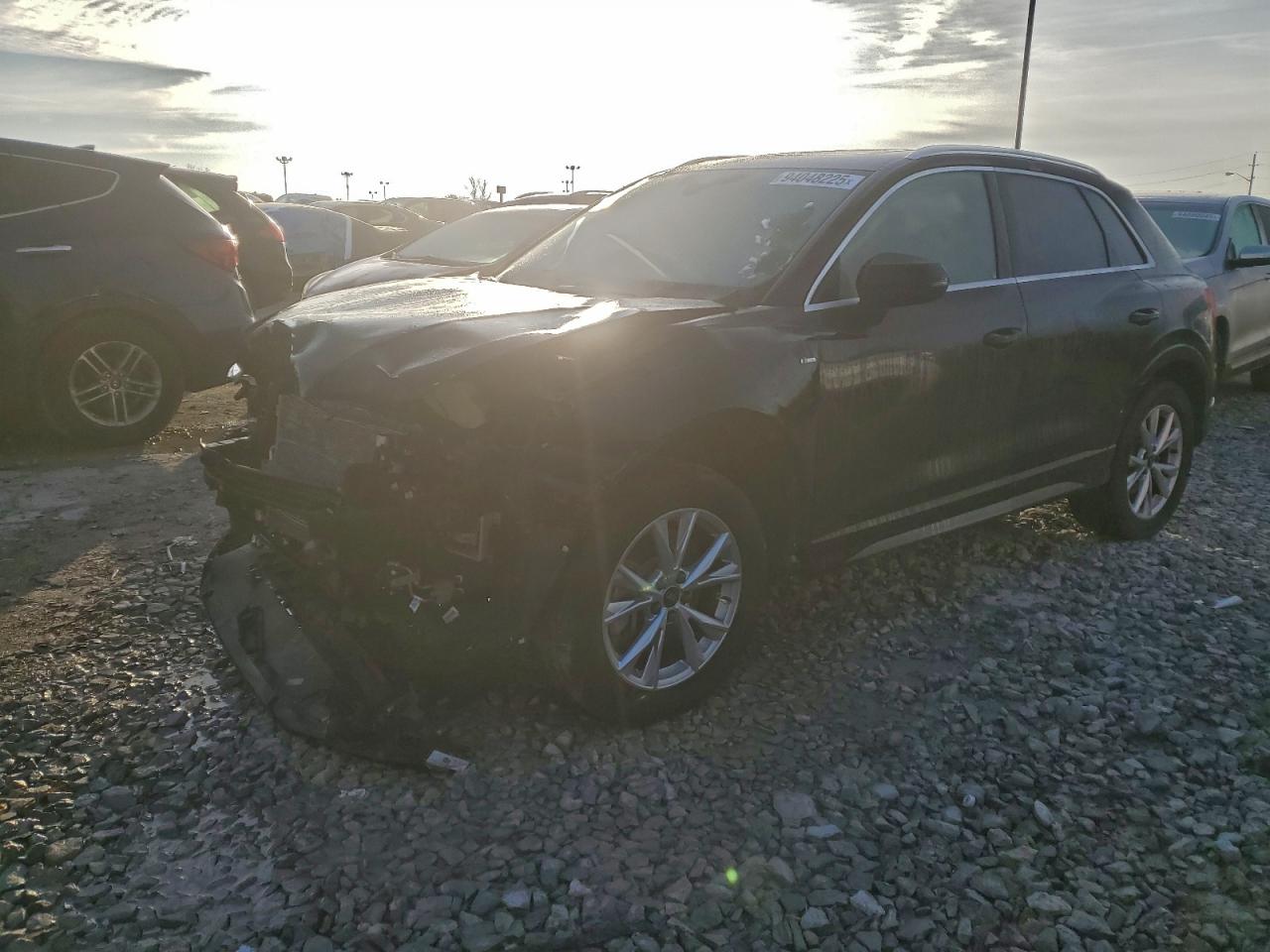 Salvage Audi Q3 Image