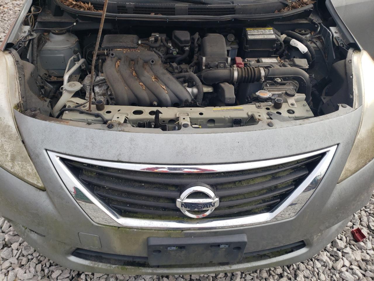 Nissan Versa S
