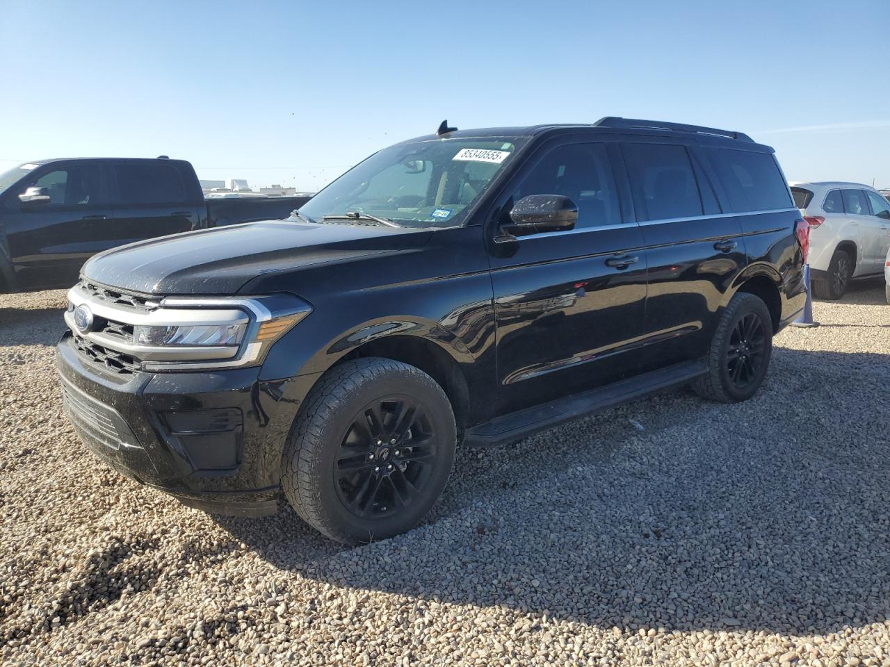 Salvage Ford Expedition Image