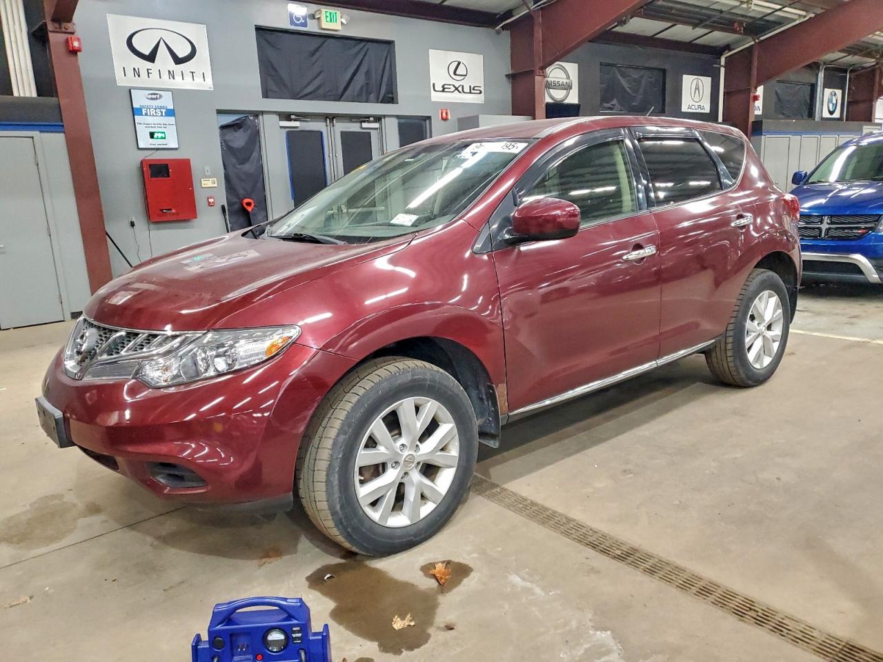 Salvage Nissan Murano Image