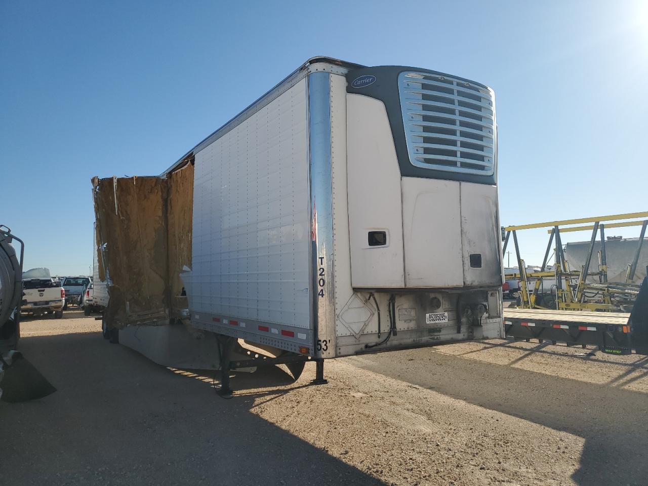 Salvage Semi Trailer Image