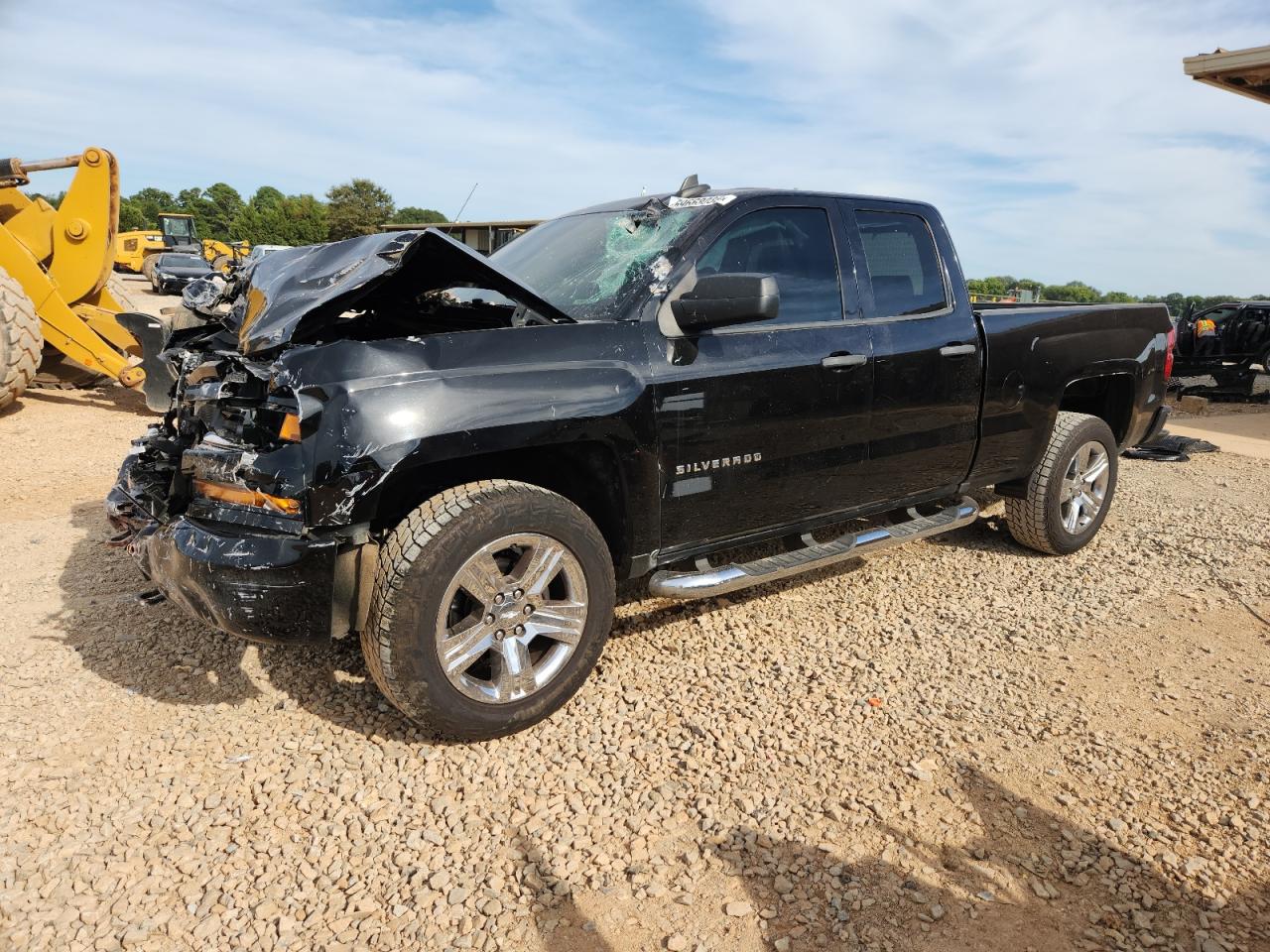 Salvage Chevrolet Silverado Image