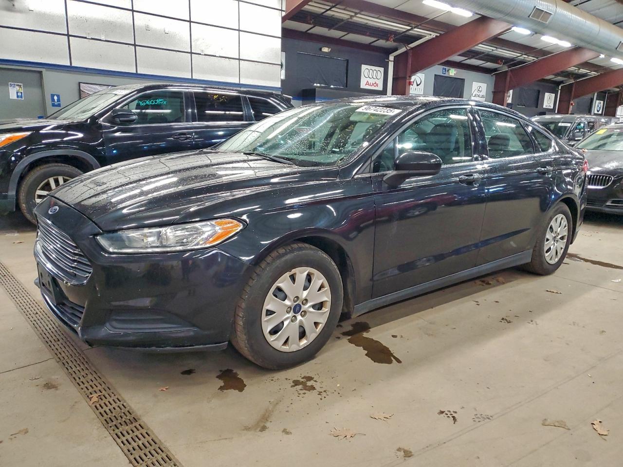 Salvage Ford Fusion Image