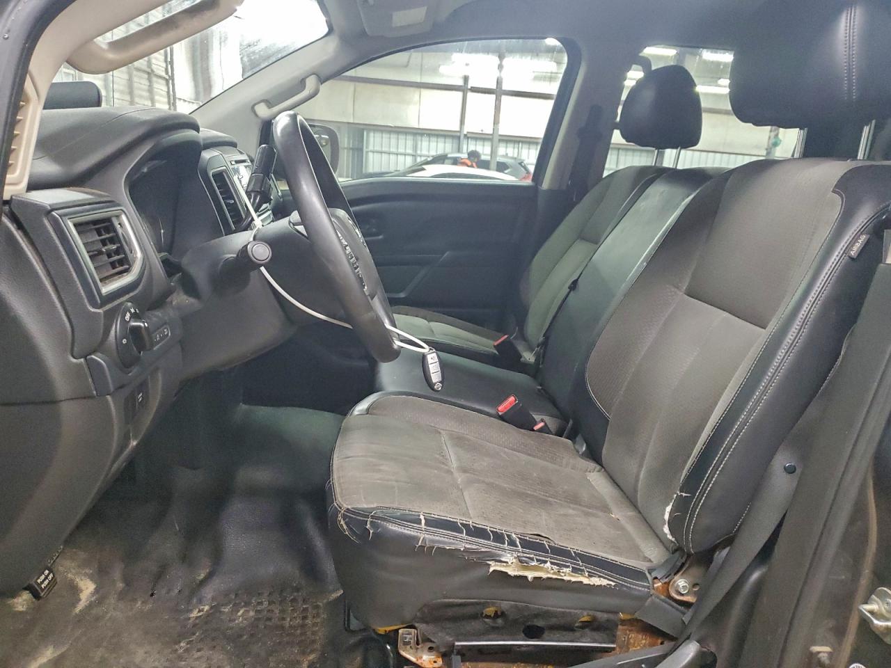 Nissan Titan S
