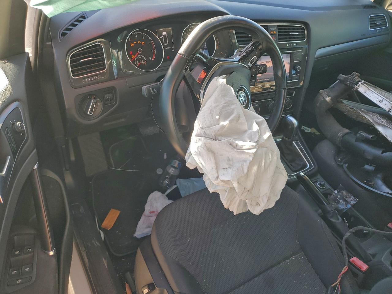 Volkswagen Golf S