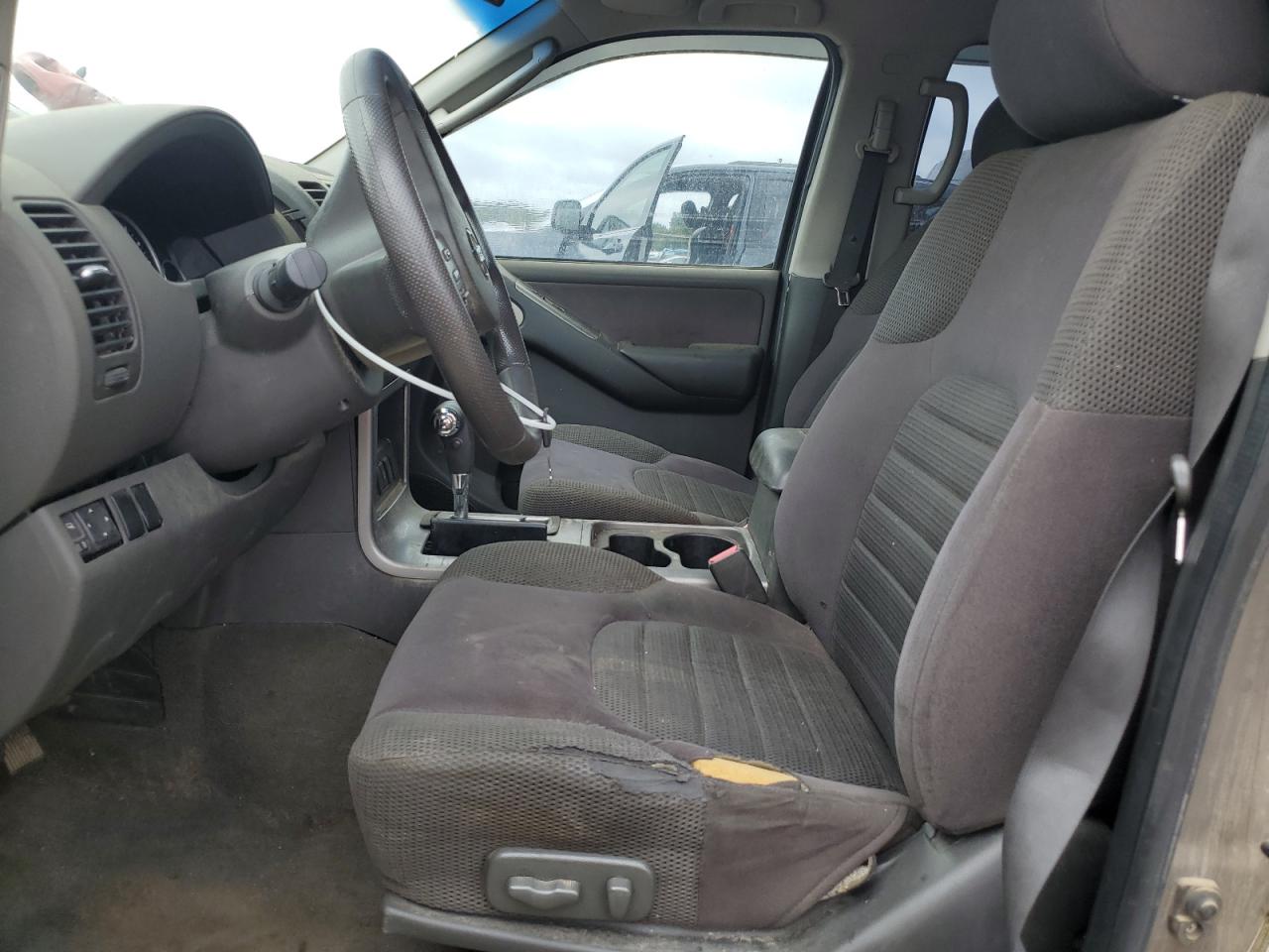Nissan Pathfinder Le