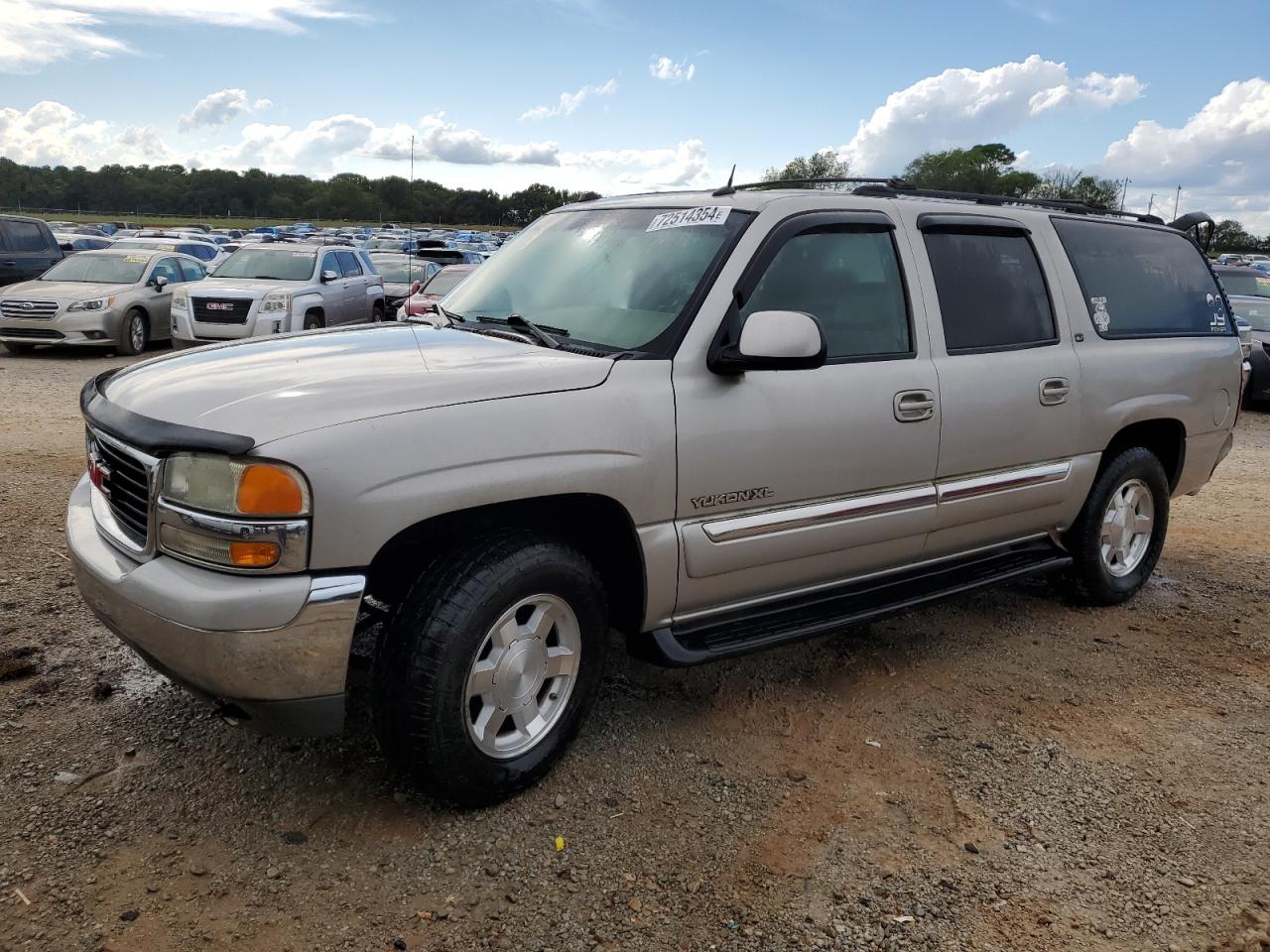 Salvage GMC Yukon Image