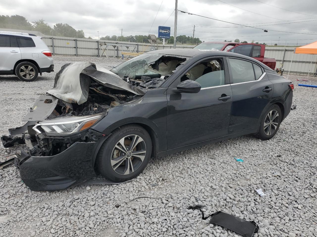 Salvage Nissan Sentra Image
