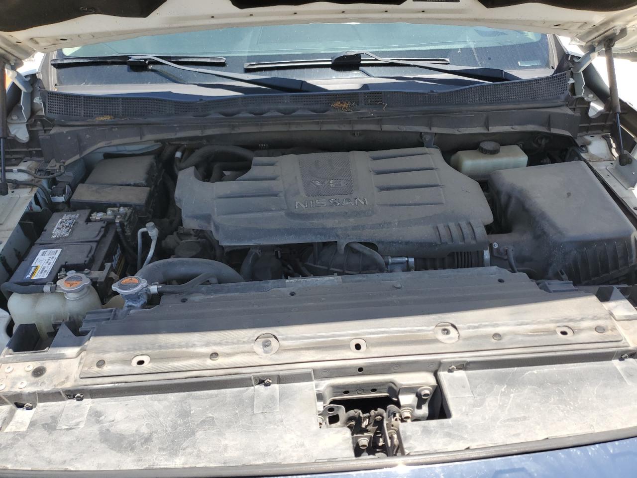 Nissan Titan Sv