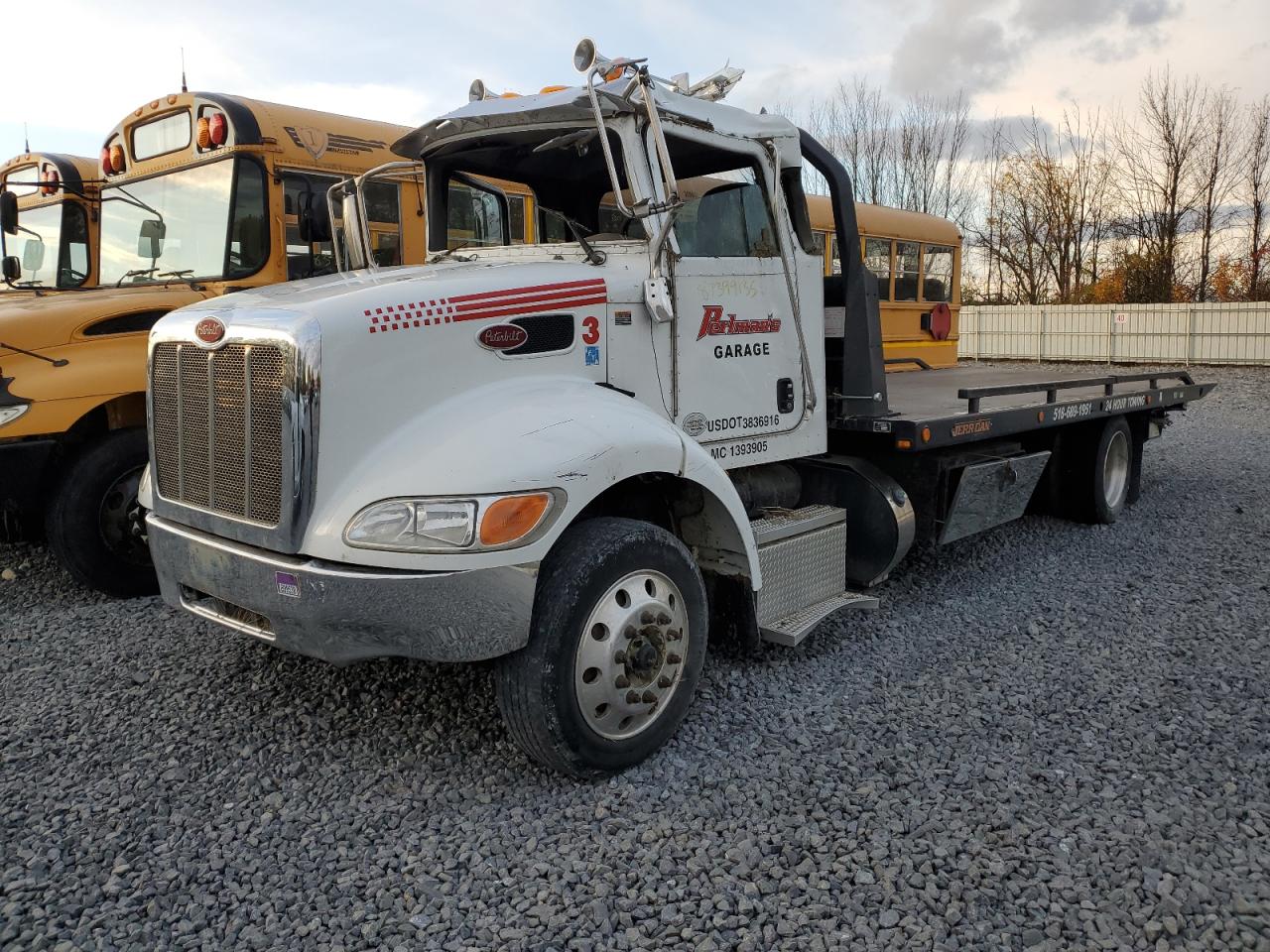 Peterbilt 337