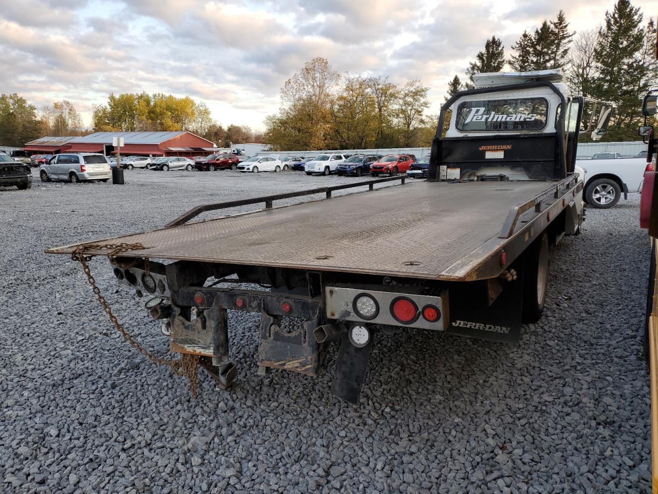 Peterbilt 337