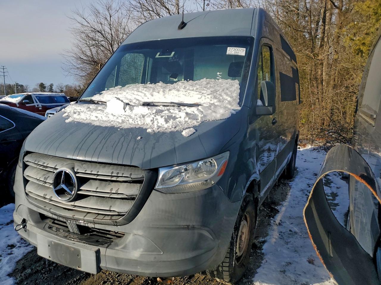 Salvage Mercedes-Benz Sprinter Image