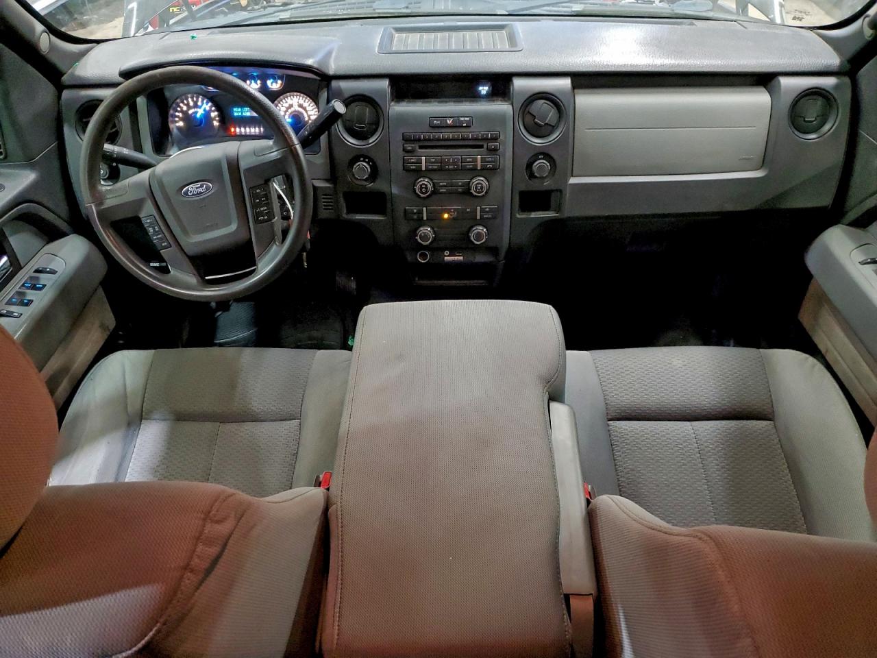 Ford F-150 Super Cab