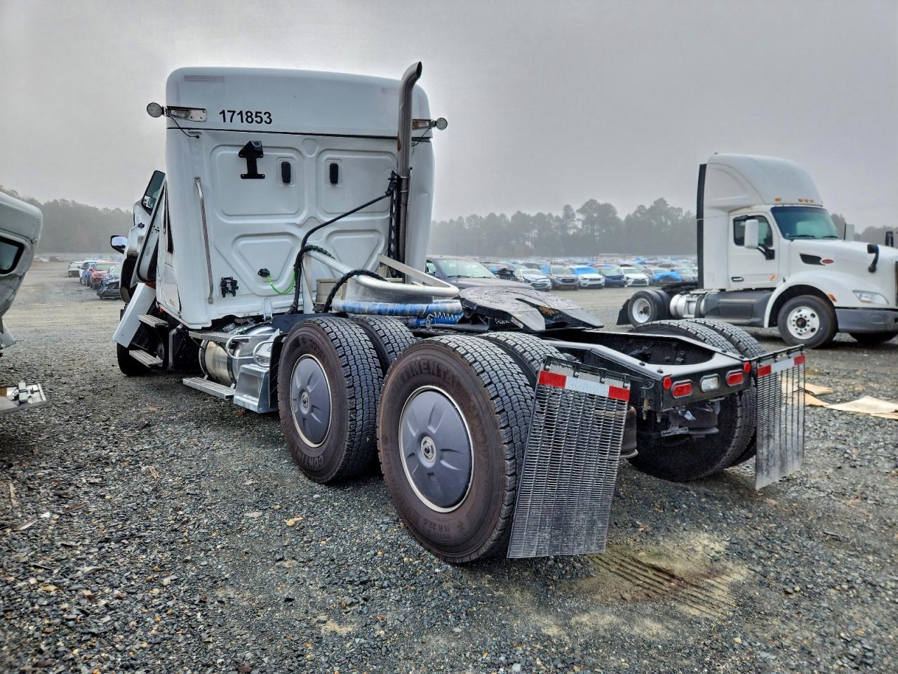 Freightliner Cascadia 1