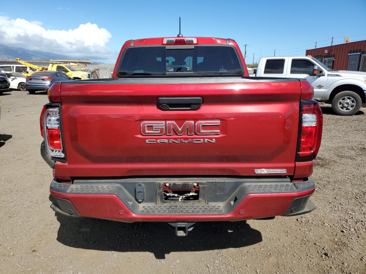 GMC Canyon Elevation