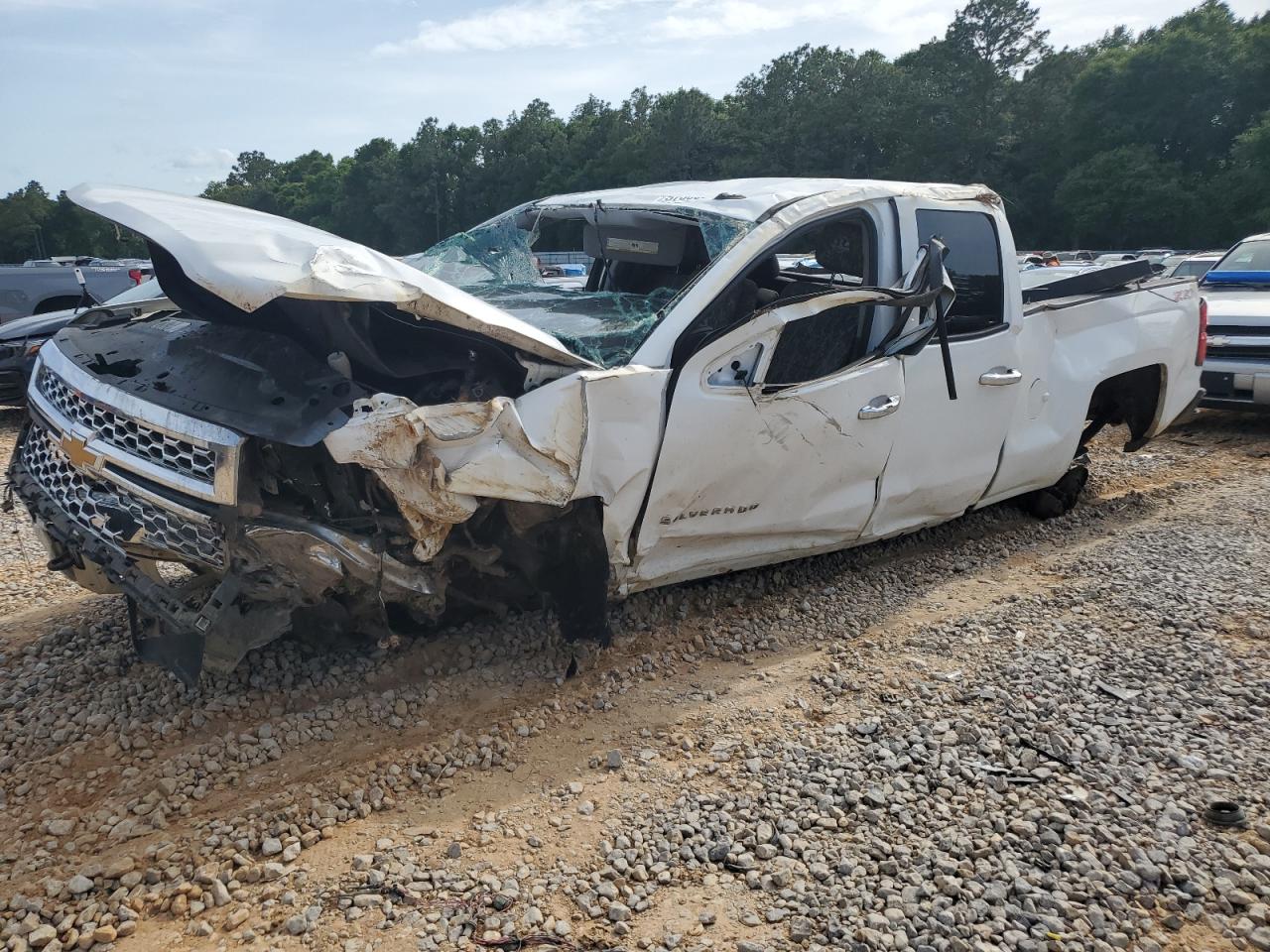 Salvage Chevrolet Silverado Image