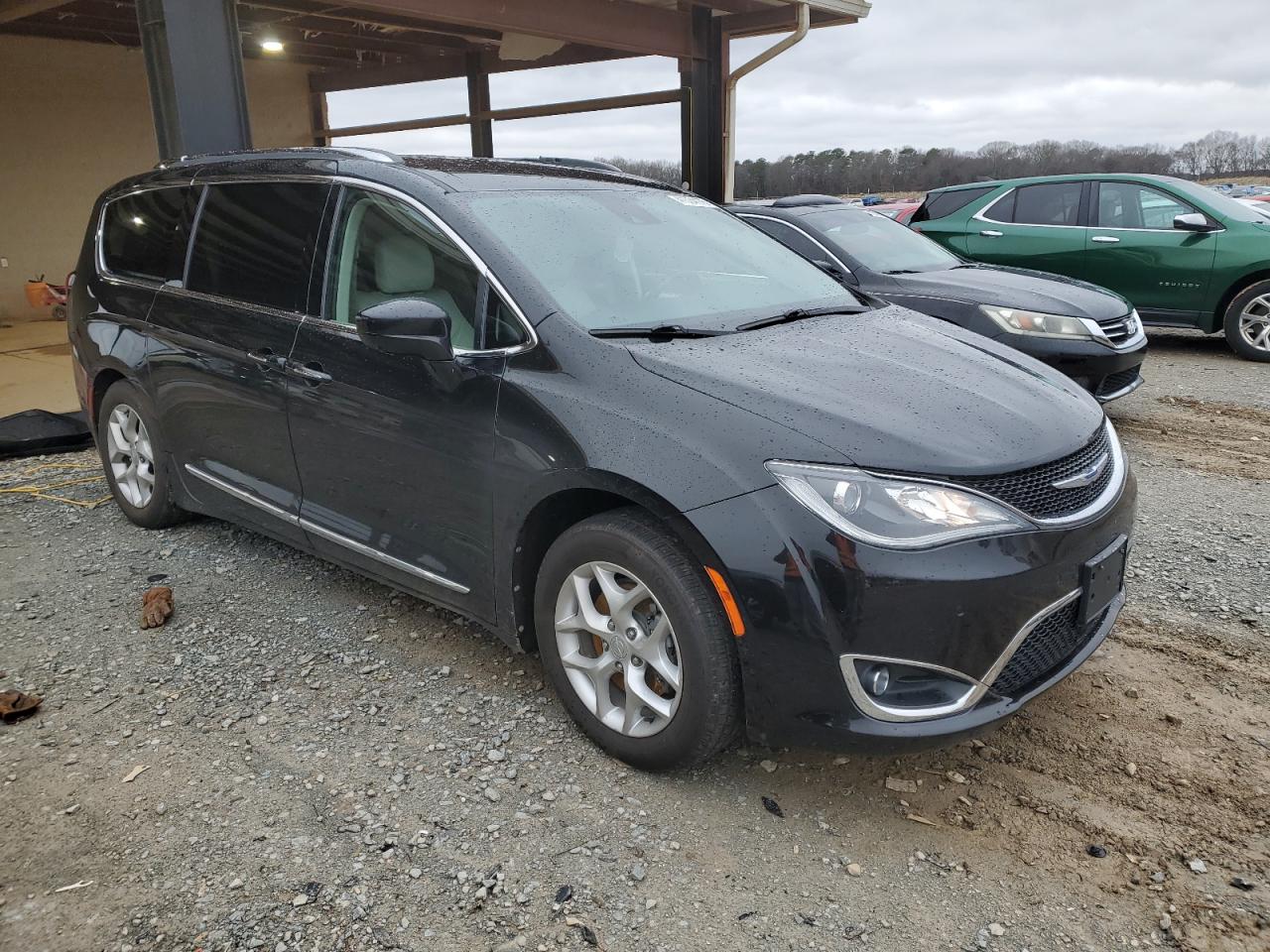 Chrysler Pacifica Touring L Plus